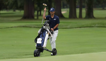 UIS men's golfer