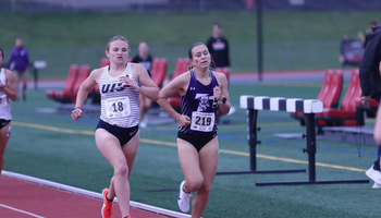 Marissa Roggensack running outdoor track
