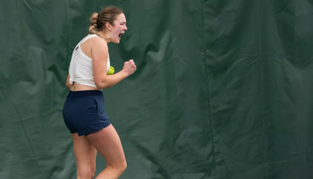 Niamh Grogan celebrating during a tennis match