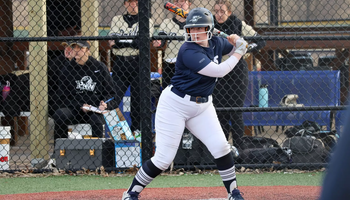 Nyla Cooper batting