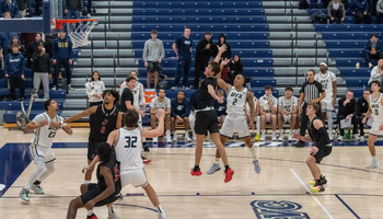 GLVC home opener vs. William Jewell College Monday, December 1, 2025.