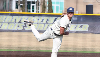 Adam Lindsey pitching