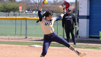 Rosie Bartletti Pitching