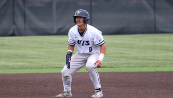 Noah Caceres baserunning