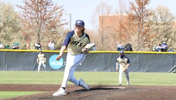 Mark Decicco pitching