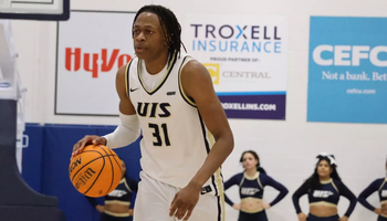 Khalil Ross playing basketball