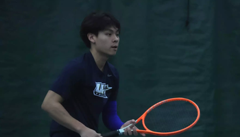 Lin En Tan playing tennis