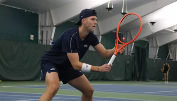 Lukas Pieringer playing tennis