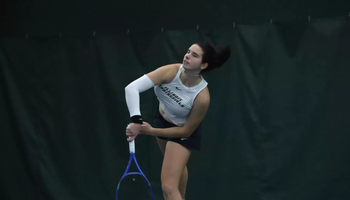 Ema Norma Bordean playing tennis