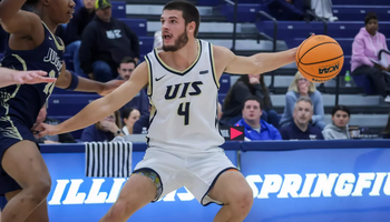 Evan Simon playing basketball