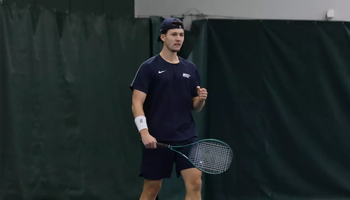 Lukas Pieringer playing tennis