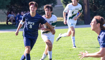 Robin Lemke-Bergseth playing soccer