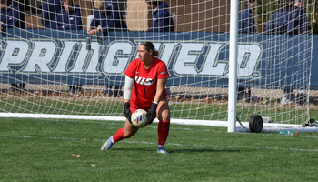 UIS goalkeeper Gigi Yurevich in goal