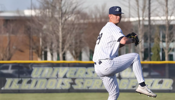 Zane Danielson pitching at UIS