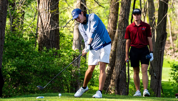 Jake Baldin golfing at UIS