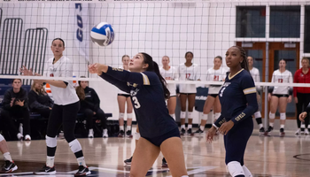 Bella Hodges playing volleyball