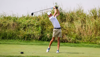 Brooks Cluver golfing