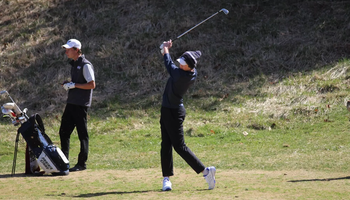 Charles Prins golfing