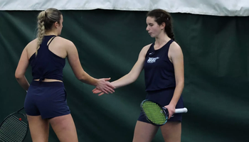 Niamh Grogan and Ema Norma Bordean high five