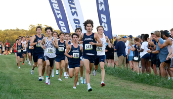 UIS Cross Country runners in a pack