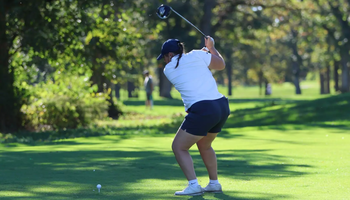 Izzy Segal golfing
