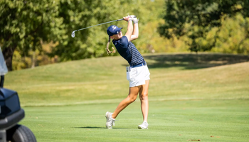 Elaine Grant golfing at Piper Glen