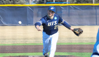 Jake Uber pitching