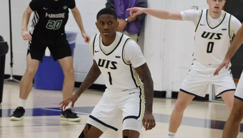 Jorden Williams playing basketball