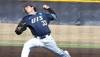 Kannon Walker pitching