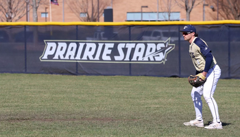 Lucas Pajeau in outfield