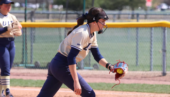 Rosie Bartletti pitching 