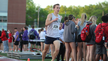 Ryan Jones racing 3,000m steeplechase