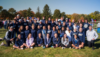 UIS Cross Country Team Photo