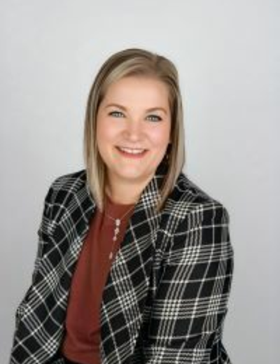 headshot of Katie Woodford