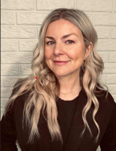 Erin Darnell Headshot