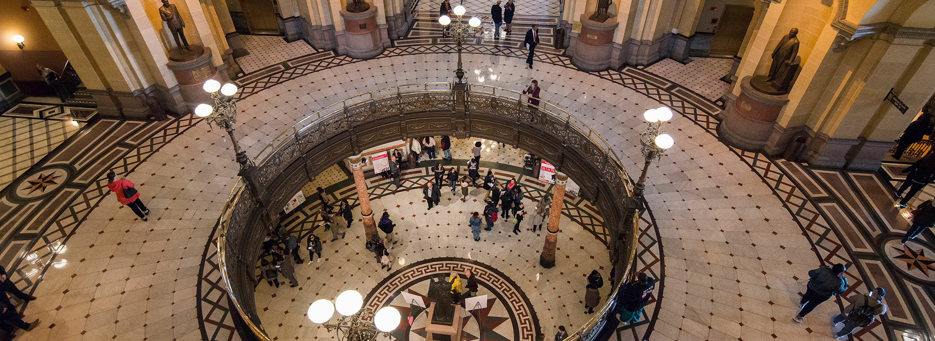 Illinois State Capitol foyer